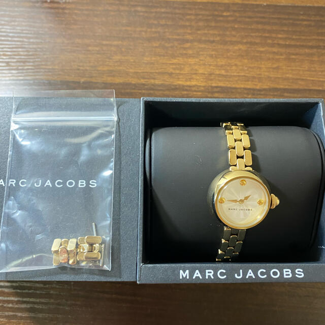 MARC MARCJACOBS美品腕時計の通販 by saaaaa⭐︎｜マークジェイコブスならラクマ JACOBS - 高品質即納