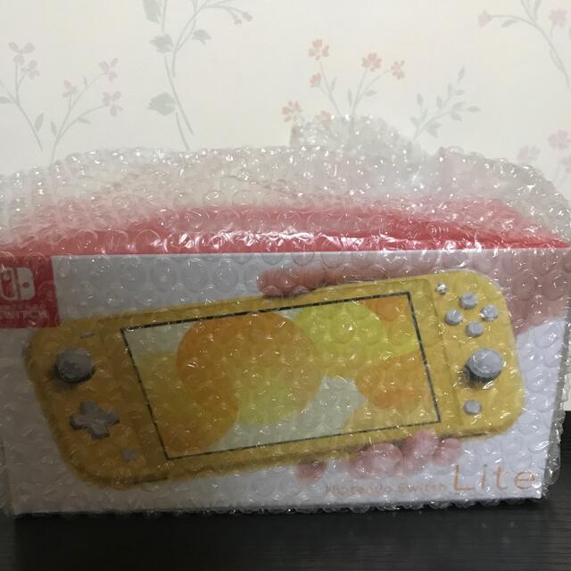 Nintendo Switch Lite イエロー　新品