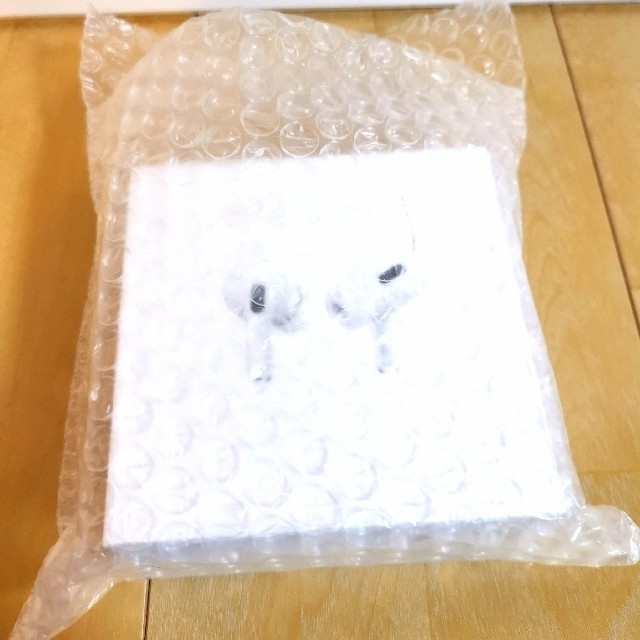 Apple(アップル)の★新品&未開封品★airpods pro/エアーポッズプロ本体/MWP22J/A スマホ/家電/カメラのオーディオ機器(ヘッドフォン/イヤフォン)の商品写真