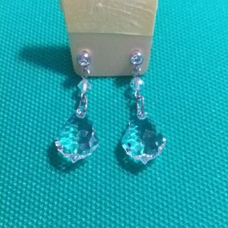 ピアス(ピアス)