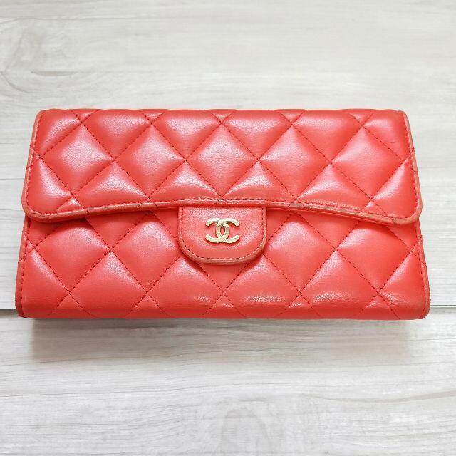 CHANEL(シャネル)のCHANEL シャネル マトラッセ ラムスキン 三つ折り 長財布 レディースのファッション小物(財布)の商品写真