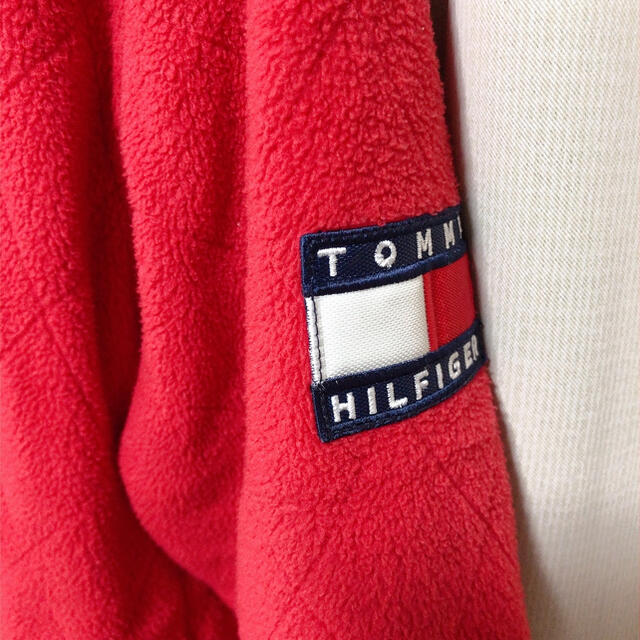 TOMMY HILFIGER(トミーヒルフィガー)のTOMMY HILFIGER 古着 アウター レディースのジャケット/アウター(ダウンジャケット)の商品写真