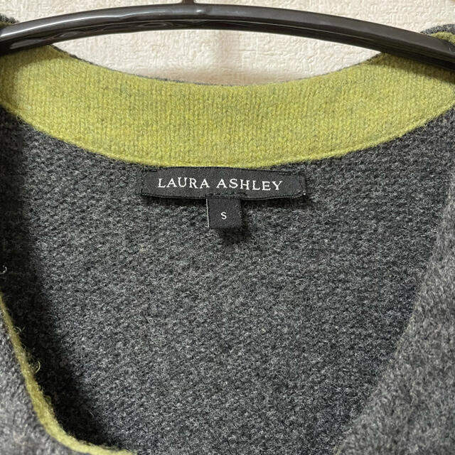 LAURA ASHLEY(ローラアシュレイ)のローラアシュレイ　ノーカラーコート レディースのジャケット/アウター(ロングコート)の商品写真