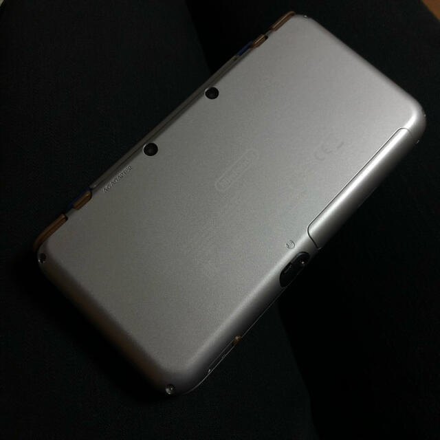 任天堂(ニンテンドウ)の【任天堂】2DS LL ゼルダの伝説 エンタメ/ホビーのゲームソフト/ゲーム機本体(携帯用ゲーム機本体)の商品写真