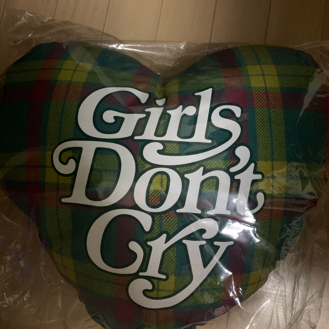 Girls Don't Cry 伊勢丹 ハートピロー クッション | endageism.com