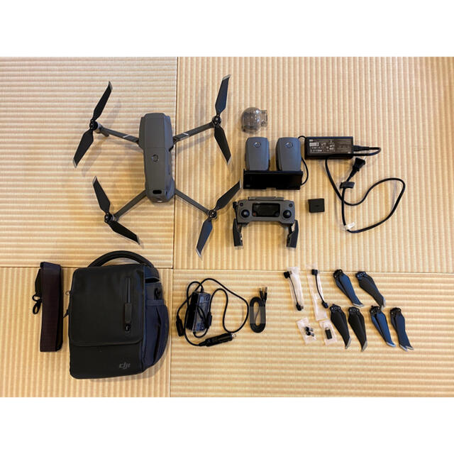 お試し価格!】 DJI ドローンMavic 2 Pro + Fly More Kit +充電ハブ