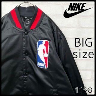 ナイキ(NIKE)の【入手困難】ナイキSB NBA ボンバー ジャケット スタジャン XL ブラック(スタジャン)