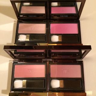 トムフォード(TOM FORD)の【幻の限定品＊新品】TOM FORD アイ アンド チーク シャドウ 4色SET(アイシャドウ)