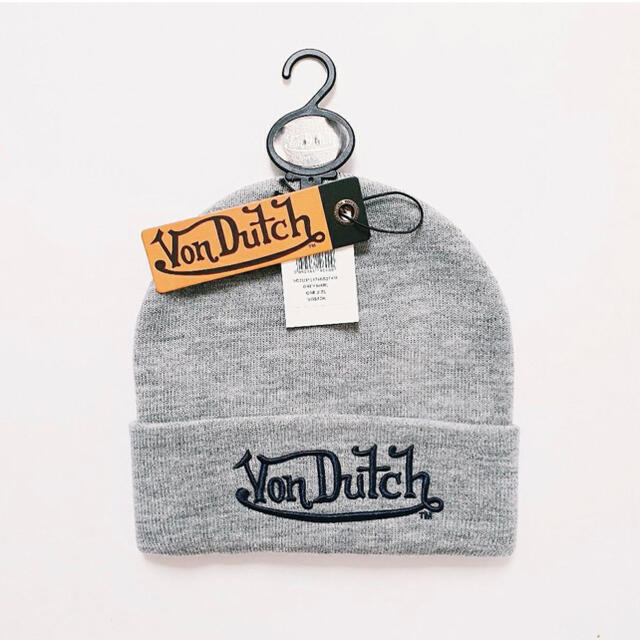 Von Dutch(ボンダッチ)のvondutch ボンダッチ　ニット帽　ニットキャップ　ビーニー レディースの帽子(ニット帽/ビーニー)の商品写真