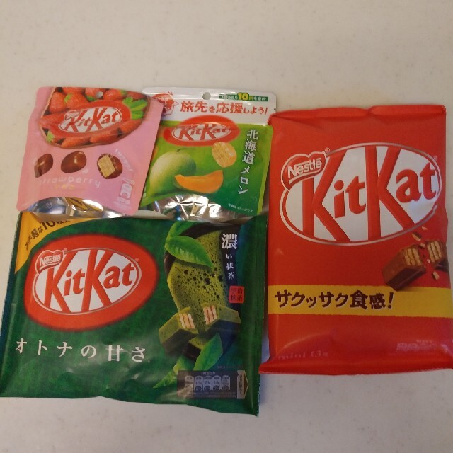 Nestle(ネスレ)のネスレ　キットカット　詰合せ 食品/飲料/酒の食品(菓子/デザート)の商品写真