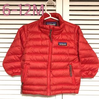 パタゴニア(patagonia)のPatagonia 赤ダウンジャケット　6-12M(ジャケット/コート)