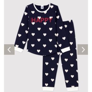 プチバトー(PETIT BATEAU)のプチバトー⭐︎新作　裏起毛ハートプリント長袖パジャマ　5A(パジャマ)