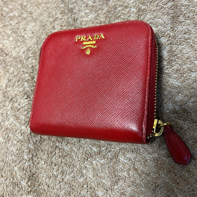 PRADA(プラダ)のプラダ　ミニ財布 レディースのファッション小物(財布)の商品写真