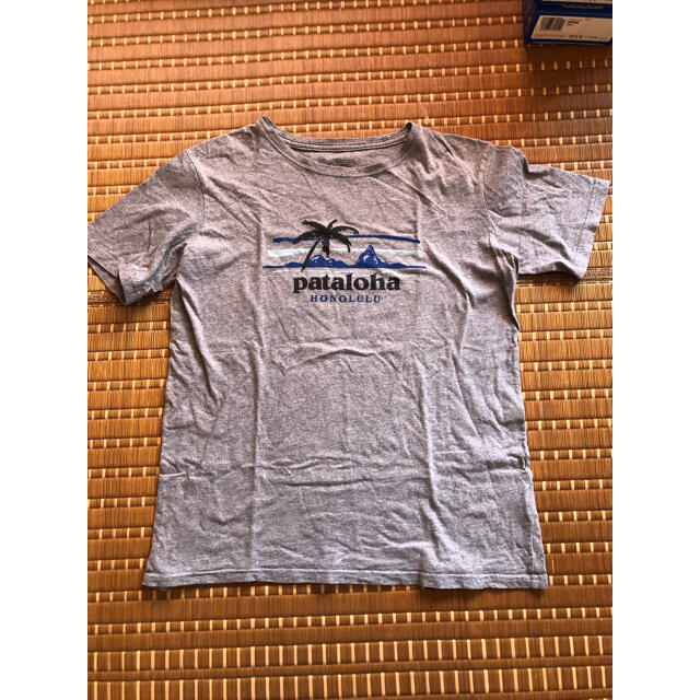 patagonia(パタゴニア)のパタゴニア キッズ Tシャツ キッズ/ベビー/マタニティのキッズ服男の子用(90cm~)(Tシャツ/カットソー)の商品写真