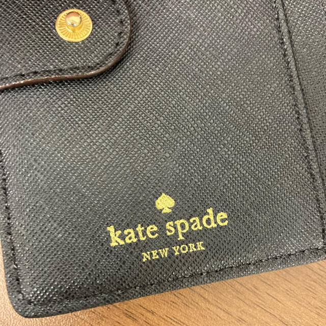 kate spade new york(ケイトスペードニューヨーク)のケイトスペード　ニューヨーク　二つ折り　ミニウォレット　財布 レディースのファッション小物(財布)の商品写真