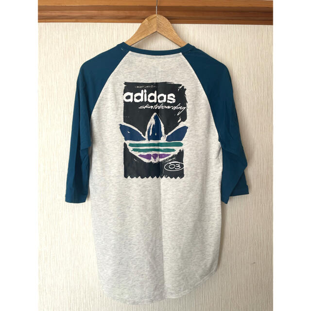 adidas(アディダス)のメンズ　レディース　Tシャツ　カットソー　ロンT  アディダス  adidas レディースのトップス(Tシャツ(長袖/七分))の商品写真