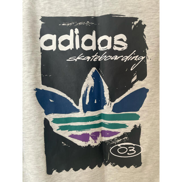 adidas(アディダス)のメンズ　レディース　Tシャツ　カットソー　ロンT  アディダス  adidas レディースのトップス(Tシャツ(長袖/七分))の商品写真