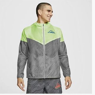 ナイキ(NIKE)の最終値下げ　NIKE　ジャケット　新品タグ付き　サイズL(ナイロンジャケット)