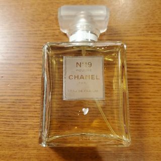 シャネル(CHANEL)の【CHANEL】Ｎ°１９ 50ml オードパルファム(香水(女性用))