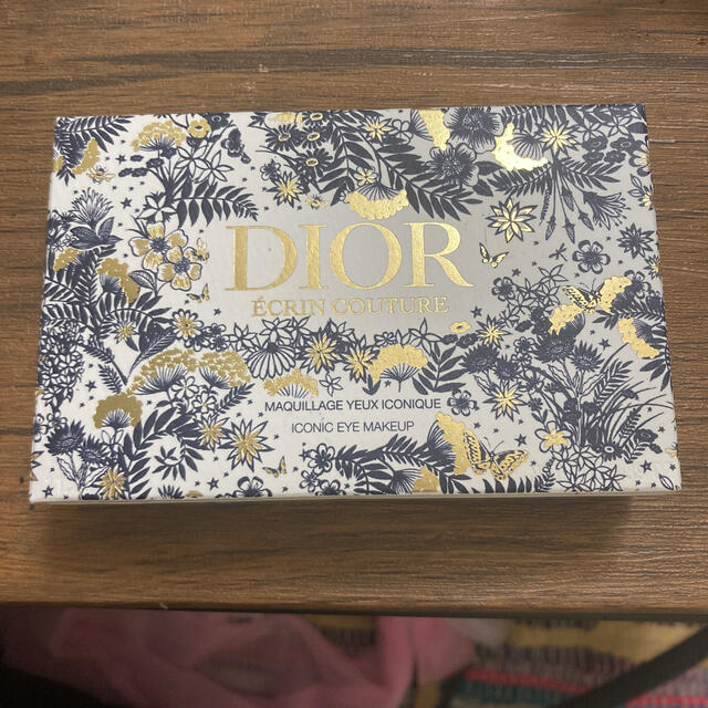 Dior クリスマスコフレ2021 エクランクチュールアイパレット 2