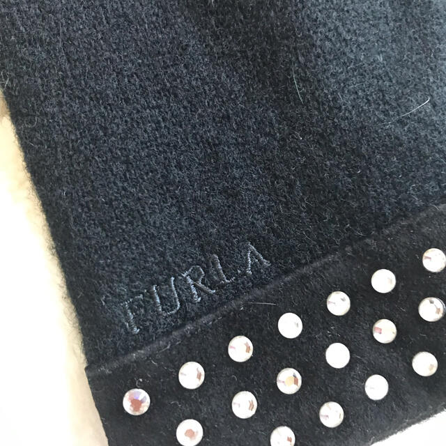 Furla(フルラ)の黒　婦人用手袋　フルラ　未使用 レディースのファッション小物(手袋)の商品写真