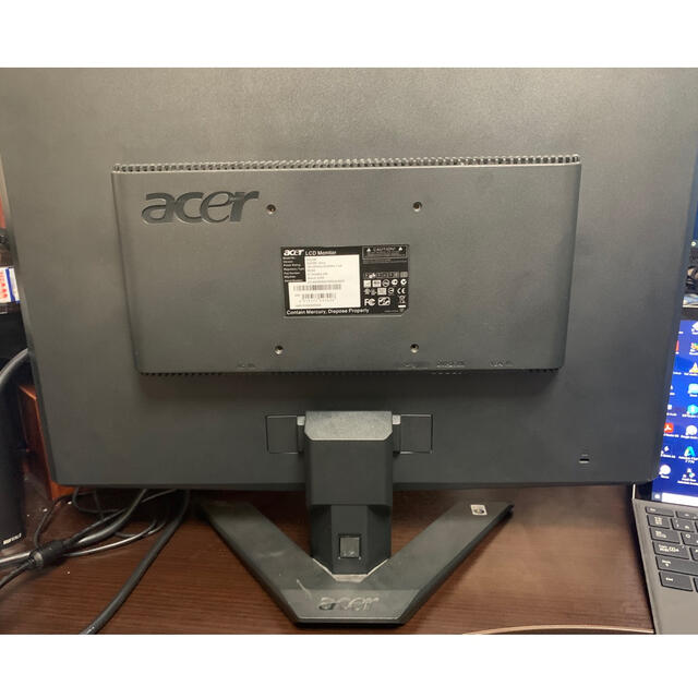 22インチ液晶モニタ　acer X223W 1