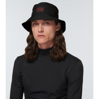 RAF SIMONS - 定価48400円RAF SIMONS Reversible bucket hatの RAF SIMONS - 定価48400円RAF SIMONS Reversible bucket hatの