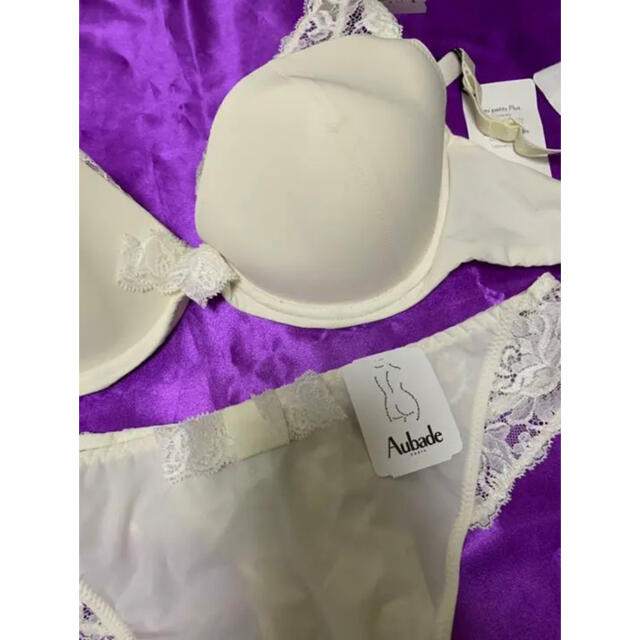 LA PERLA(ラペルラ)のAUBADE-DE LUXE-IRRESISTIBLE ROMY 75D/3 レディースの下着/アンダーウェア(ブラ&ショーツセット)の商品写真