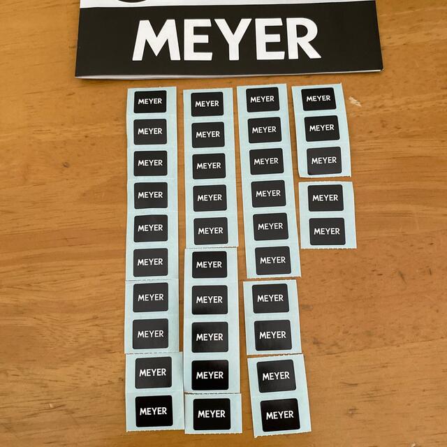 MEYER(マイヤー)のマイヤー　シール　黒　35枚 チケットの優待券/割引券(その他)の商品写真