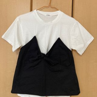 エヴリス(EVRIS)のEVRIS Tシャツ(Tシャツ(半袖/袖なし))