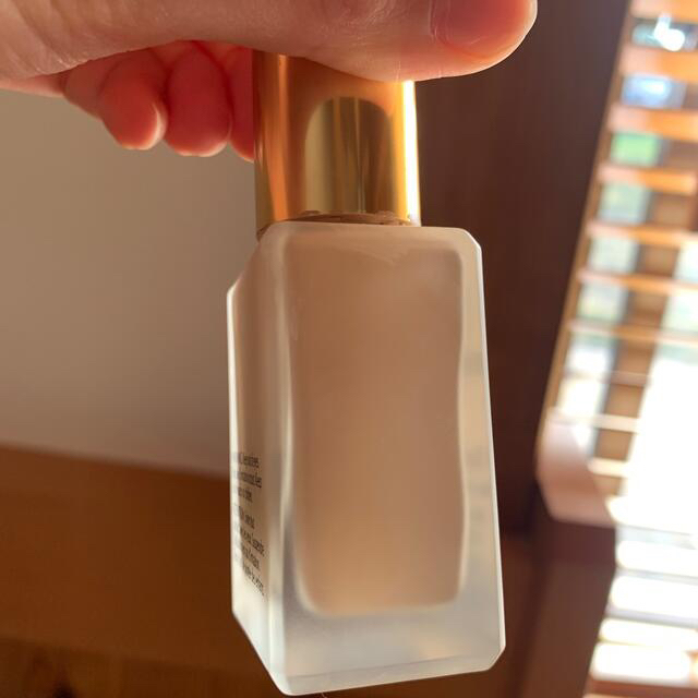 Estee Lauder(エスティローダー)のESTEE LAUDER リキッドファンデーション Double Wear  コスメ/美容のベースメイク/化粧品(ファンデーション)の商品写真