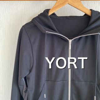 スコットクラブ(SCOT CLUB)の【極美品】YORT バックシャーリングZIP切替パーカー　ブラック(パーカー)