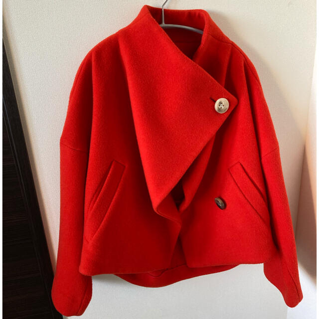 ENFOLD(エンフォルド)のエンフォルドENFOLDコクーンショートコート赤 レディースのジャケット/アウター(ピーコート)の商品写真