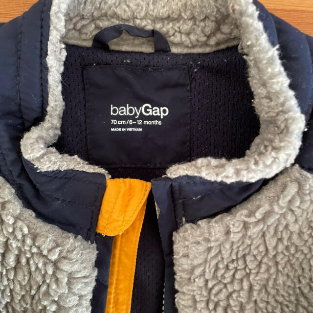 babyGAP(ベビーギャップ)のbaby Gap GAP アウター　グレー　70 キッズ/ベビー/マタニティのベビー服(~85cm)(ジャケット/コート)の商品写真