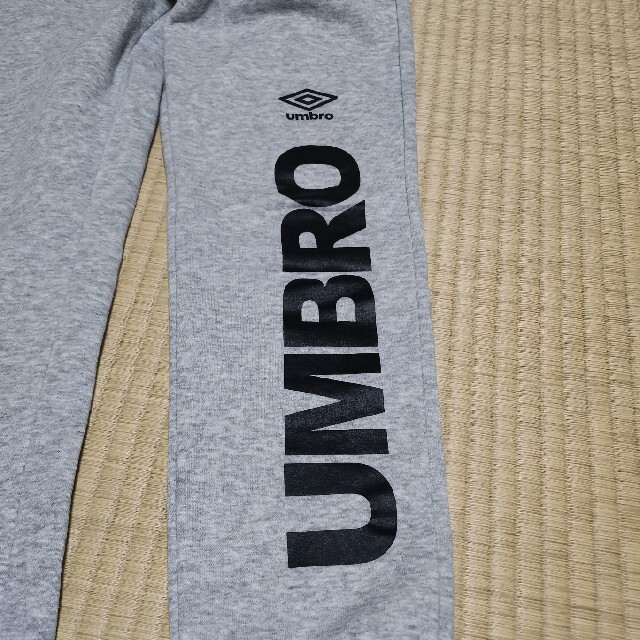 UMBRO(アンブロ)のUMBRO スウェットパンツ 150 キッズ/ベビー/マタニティのキッズ服男の子用(90cm~)(パンツ/スパッツ)の商品写真