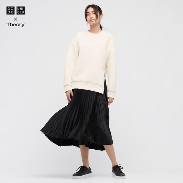 UNIQLO(ユニクロ)のユニクロtheoryコラボ プリーツスカート 美品 レディースのスカート(ひざ丈スカート)の商品写真