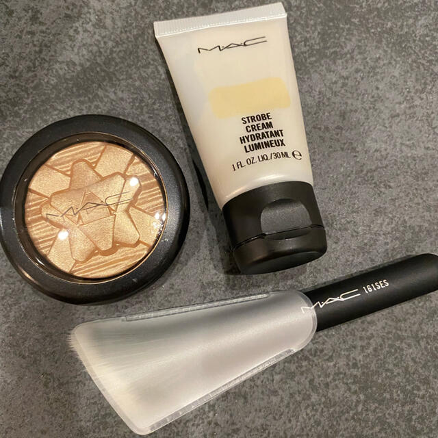 MAC(マック)のM.A.C まとめ売り コスメ/美容のキット/セット(コフレ/メイクアップセット)の商品写真