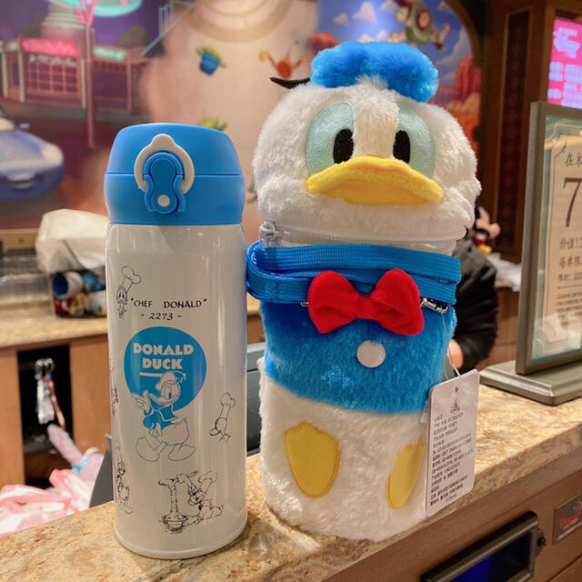上海ディズニー ドナルド ステンレスボトル水筒セットの通販 by 上海ディズニー ドナルド ステンレスボトル水筒セットの通販 by