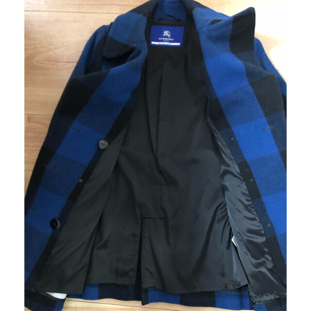 BURBERRY BLUE LABEL(バーバリーブルーレーベル)のうしさん様専用　バーバリーブルーレーベル　Pコート レディースのジャケット/アウター(ピーコート)の商品写真