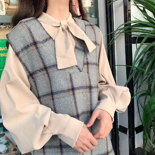 チェックのジャンパースカート　ミニワンピース　秋服　冬服　春服　学生服風