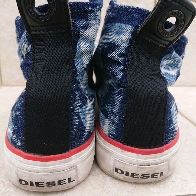 DIESEL(ディーゼル)のDIESEL ハイカットスニーカー 25.5 メンズの靴/シューズ(スニーカー)の商品写真