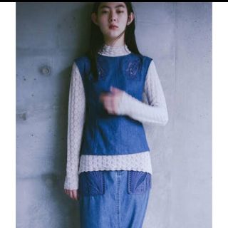 mame kurogouchi Embroidered Denim Top