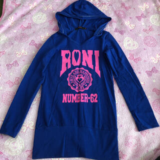 ロニィ(RONI)のM RONI ロゴ パーカー(Tシャツ/カットソー)