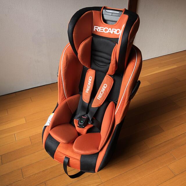 RECARO(レカロ)のRECAROのチャイルドシート キッズ/ベビー/マタニティの外出/移動用品(自動車用チャイルドシート本体)の商品写真