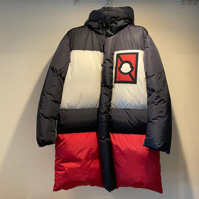 2022秋冬新作】 MONCLER - 激レア モンクレール ベンチコート ダウン