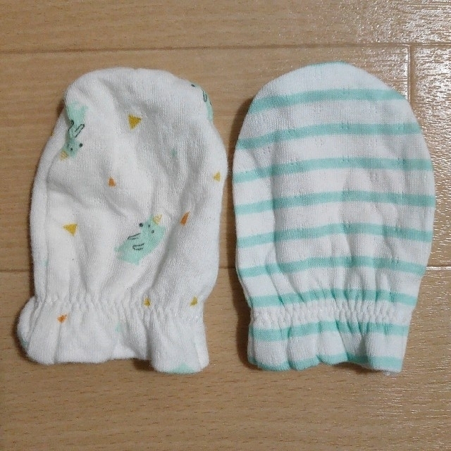 しまむら(シマムラ)のベビーミトン ❣ バースデイ ミトン 手袋 赤ちゃん 新生児 出産準備 キッズ/ベビー/マタニティのこども用ファッション小物(手袋)の商品写真