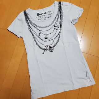 シマムラ(しまむら)の美品　ビジューデザインTシャツ(しまむら)(Tシャツ(半袖/袖なし))