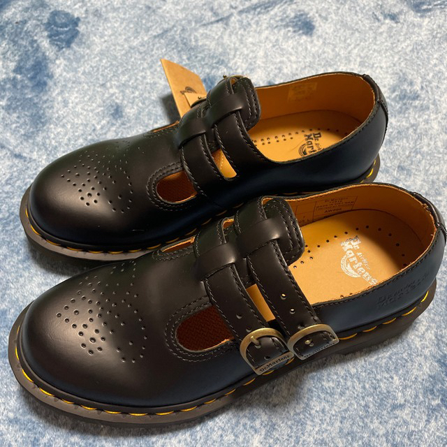 Dr.Martens(ドクターマーチン)のDr.Martens 8065 MARY JANE 12916001 BLACK レディースの靴/シューズ(ローファー/革靴)の商品写真