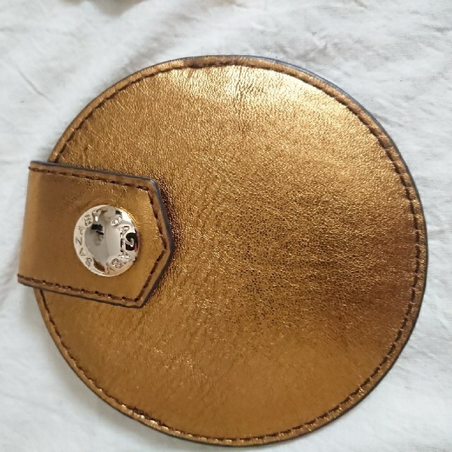 SAZABY(サザビー)の新品🌼SAZABY サザビー 手鏡 ミラー ゴールド 金 ケース付き レディースのファッション小物(ミラー)の商品写真