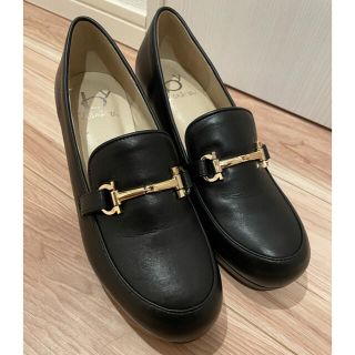 アシナガオジサン(あしながおじさん)のローファー　byあしながおじさん 黒　23.5 新品　未使用　ブラック　パンプス(ローファー/革靴)